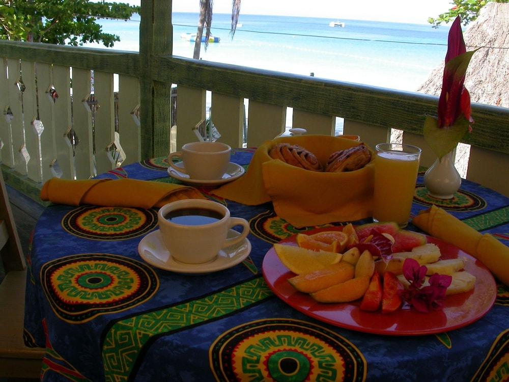 Hotel Country Country Negril Exterior foto